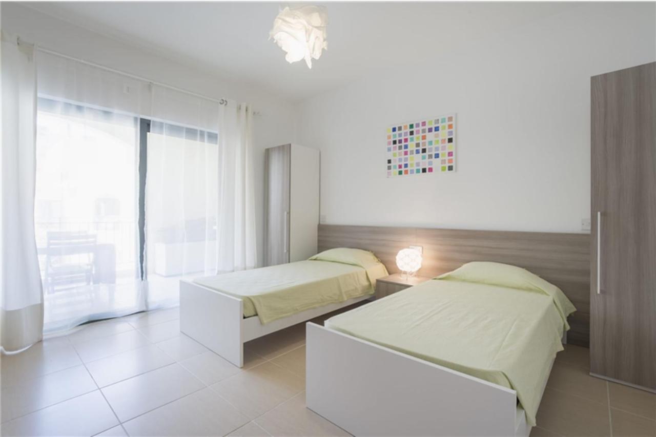Lux Seaview & Pool-Hosted By Sweetstay Mellieha Ngoại thất bức ảnh