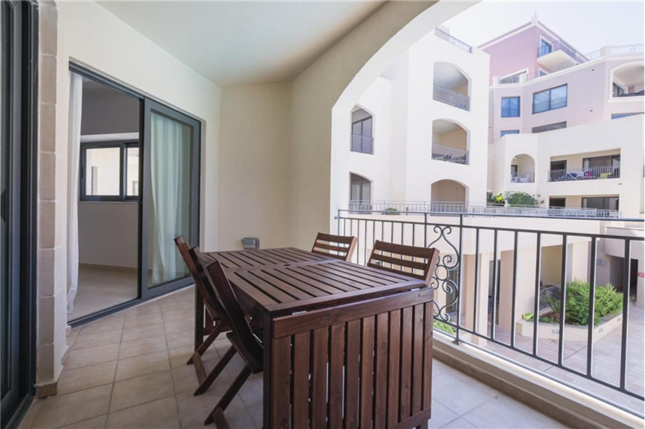 Lux Seaview & Pool-Hosted By Sweetstay Mellieha Ngoại thất bức ảnh